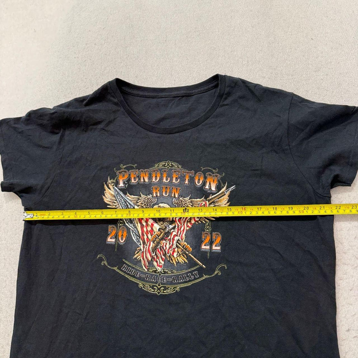 Vintage Y2K 2000's Women's Black Graphic Tee Pendleton Run Eagle