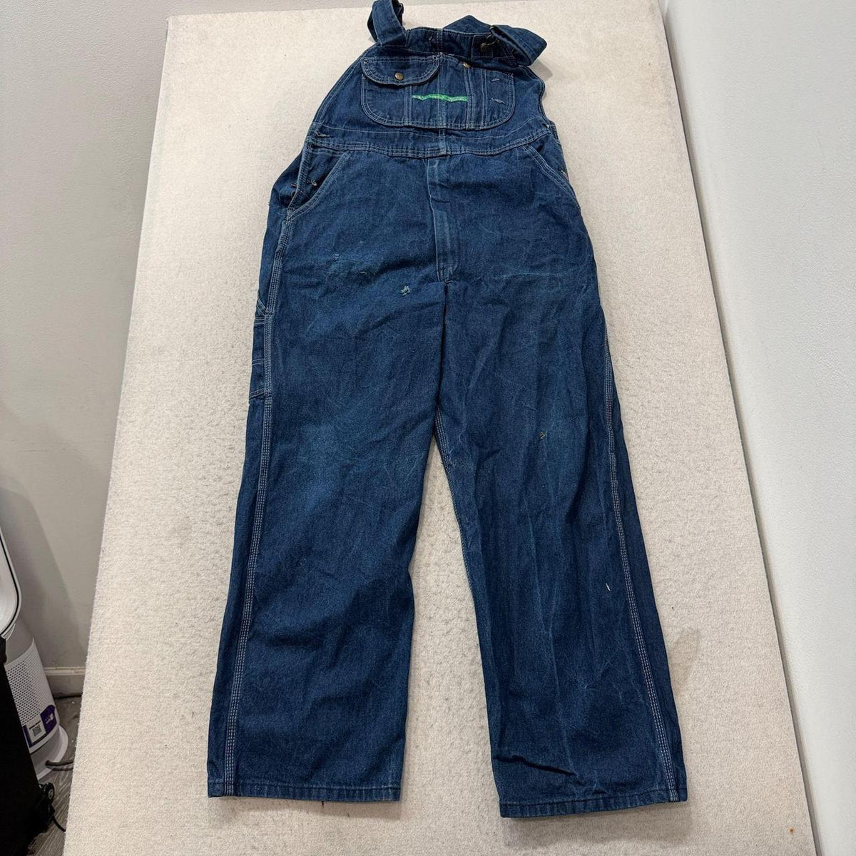 Vintage Y2K 2000's Dark Wash Open Leg Denim Jeans