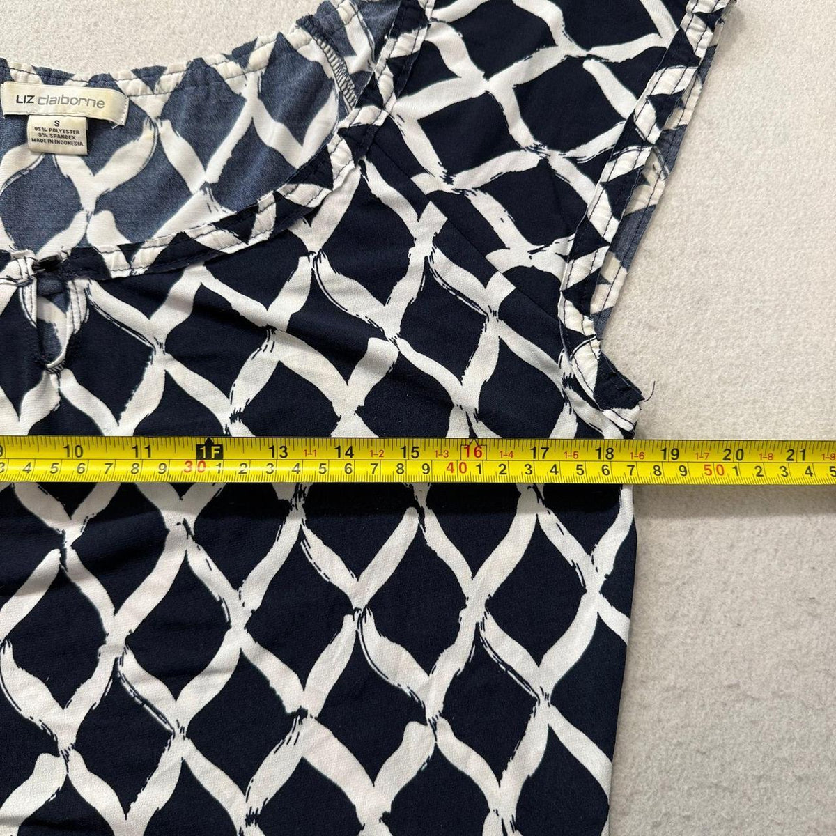 Vintage Y2K 2000's Liz Claiborne Women's Navy Geometric Print Cap Sleeve Dress