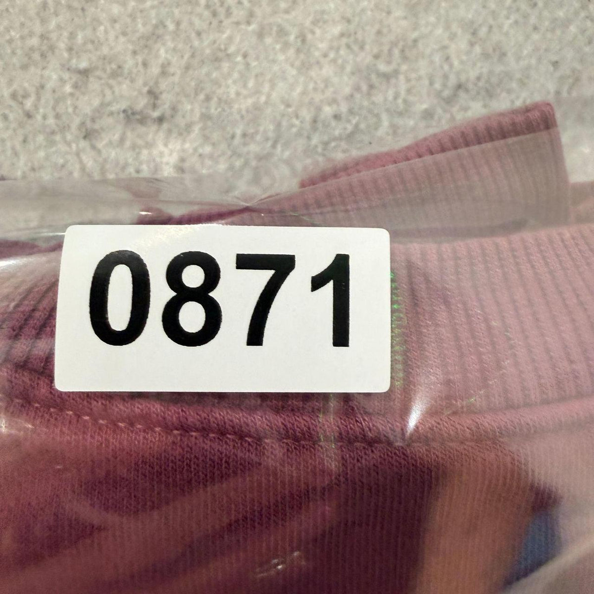 Vintage Y2K 2000's Women's Burgundy Boxy Blank Crewneck Sweatshirt