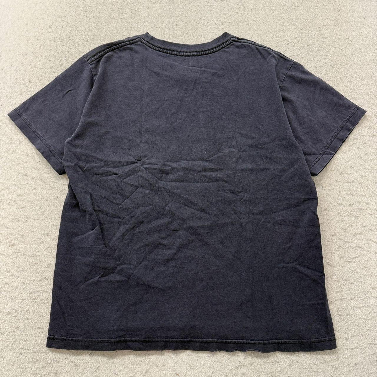Vintage Y2K 2000's Grey Star Faded Grunge Skull Graphic Tee