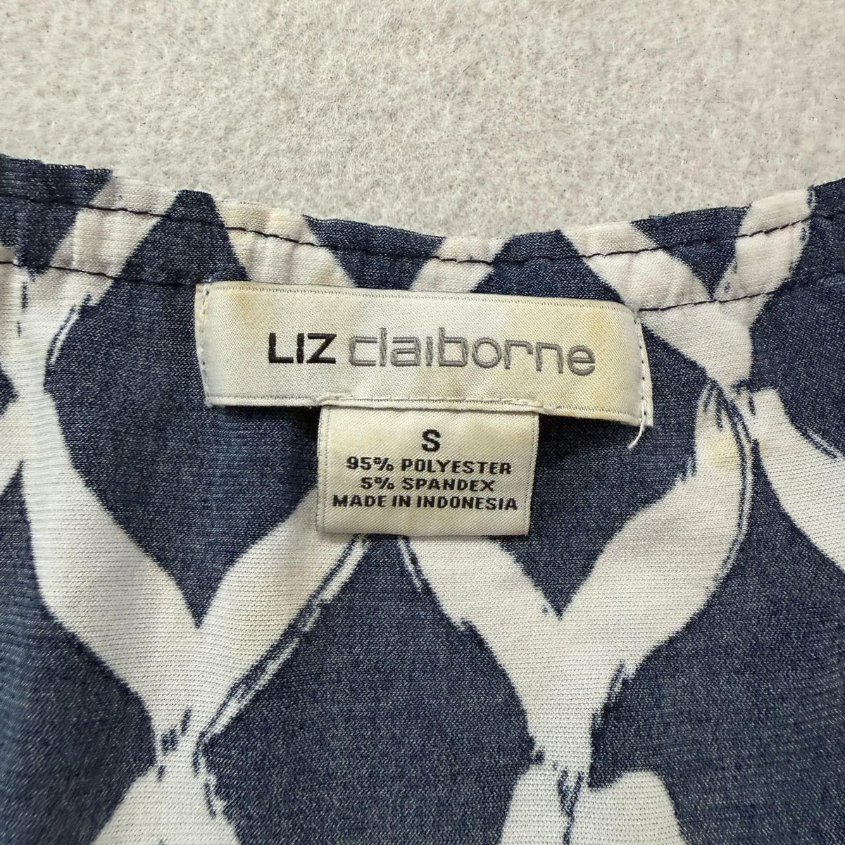 Vintage Y2K 2000's Liz Claiborne Women's Navy Geometric Print Cap Sleeve Dress