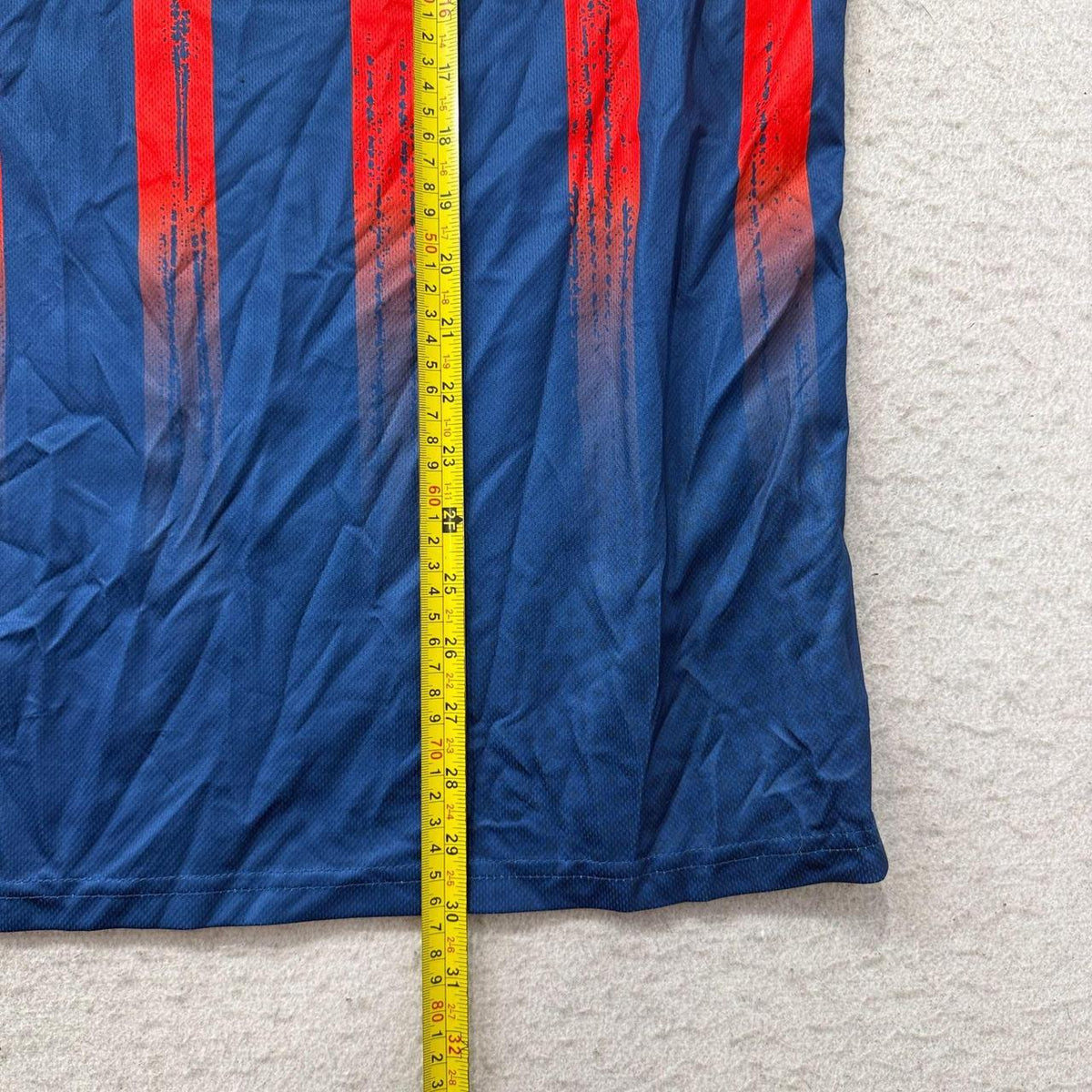 Vintage Y2K 2000's Navy Red Striped Faded Oversized Graphic Tee