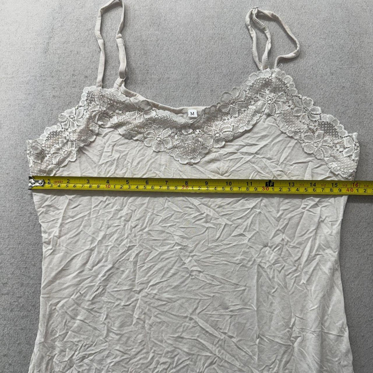 Vintage Y2K 2000's Women's Cream Off-White Camisole Tank Top