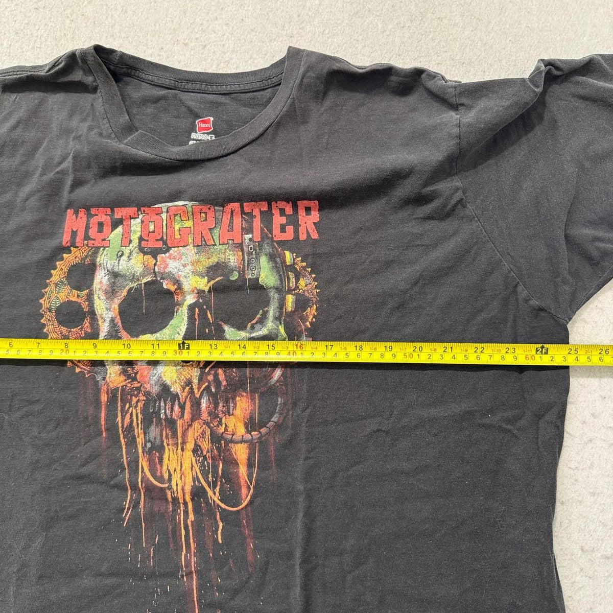 Vintage Y2K 2000's Hanes Black Faded Skull Graphic Tee