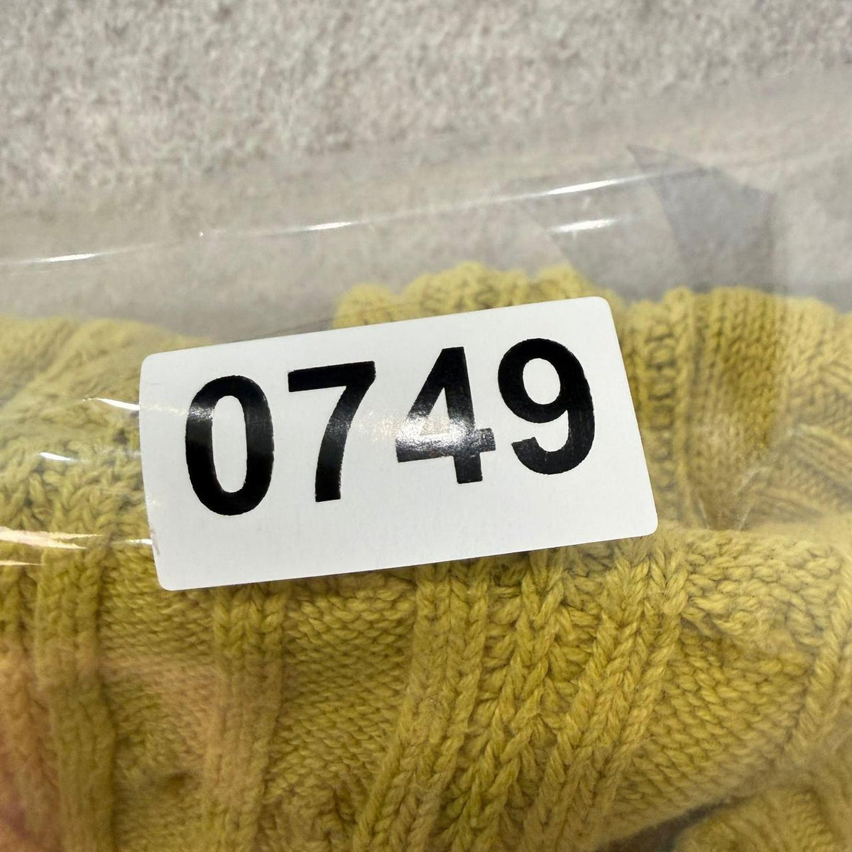 Vintage Y2K 2000's Women's Yellow Boxy Cable Knit Sweater