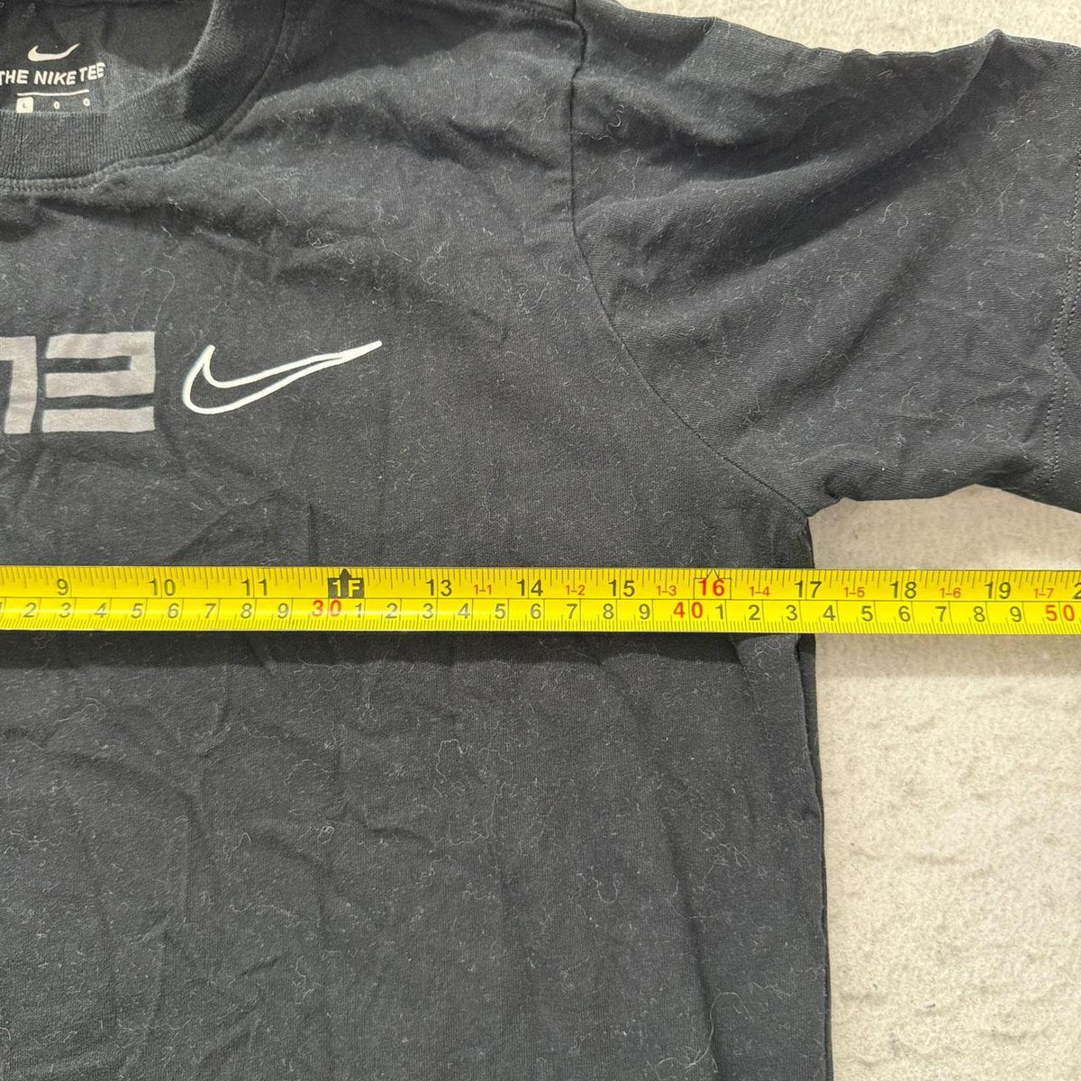 Vintage Y2K 2000's Nike Black Graphic Spellout Elite Tee
