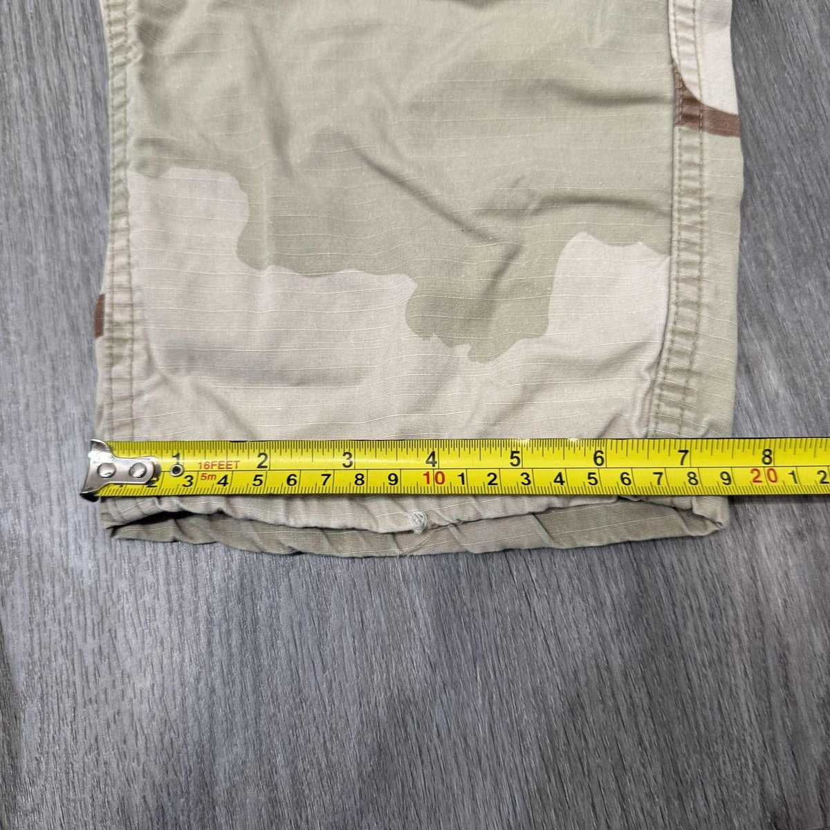 Vintage Y2K 2000's Khaki Camo Baggy Faded Cargo Pants