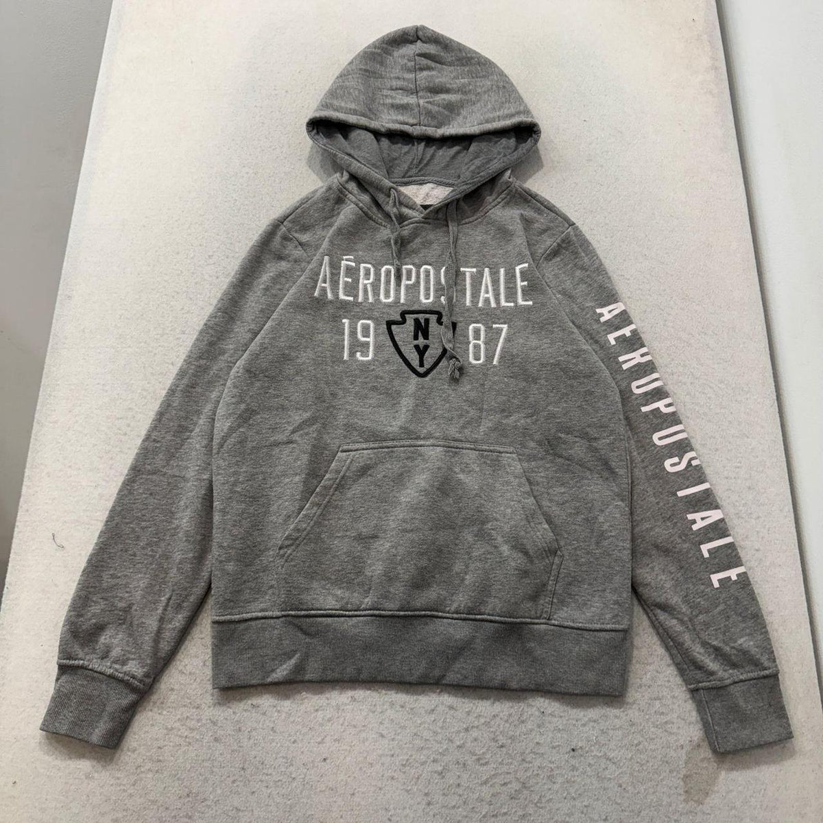 Vintage Y2K 2000's Aeropostale Heather Grey Spellout Graphic Hoodie