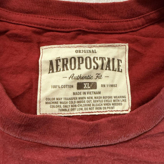 Vintage Y2K 2000's Women's Aeropostale Burgundy Graphic Spellout Tee