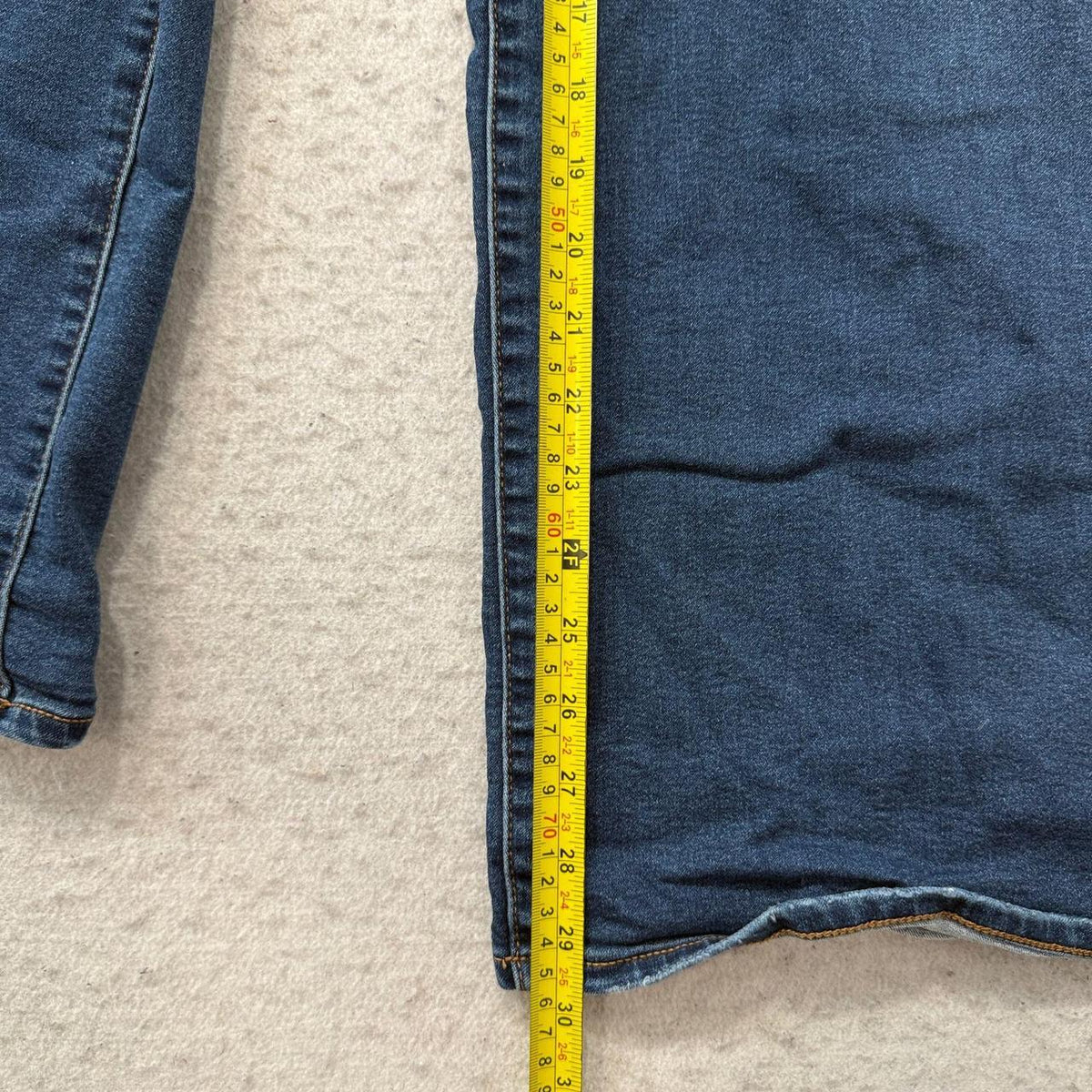 Vintage Y2K 2000's Women's Wide Leg Faded Jeans