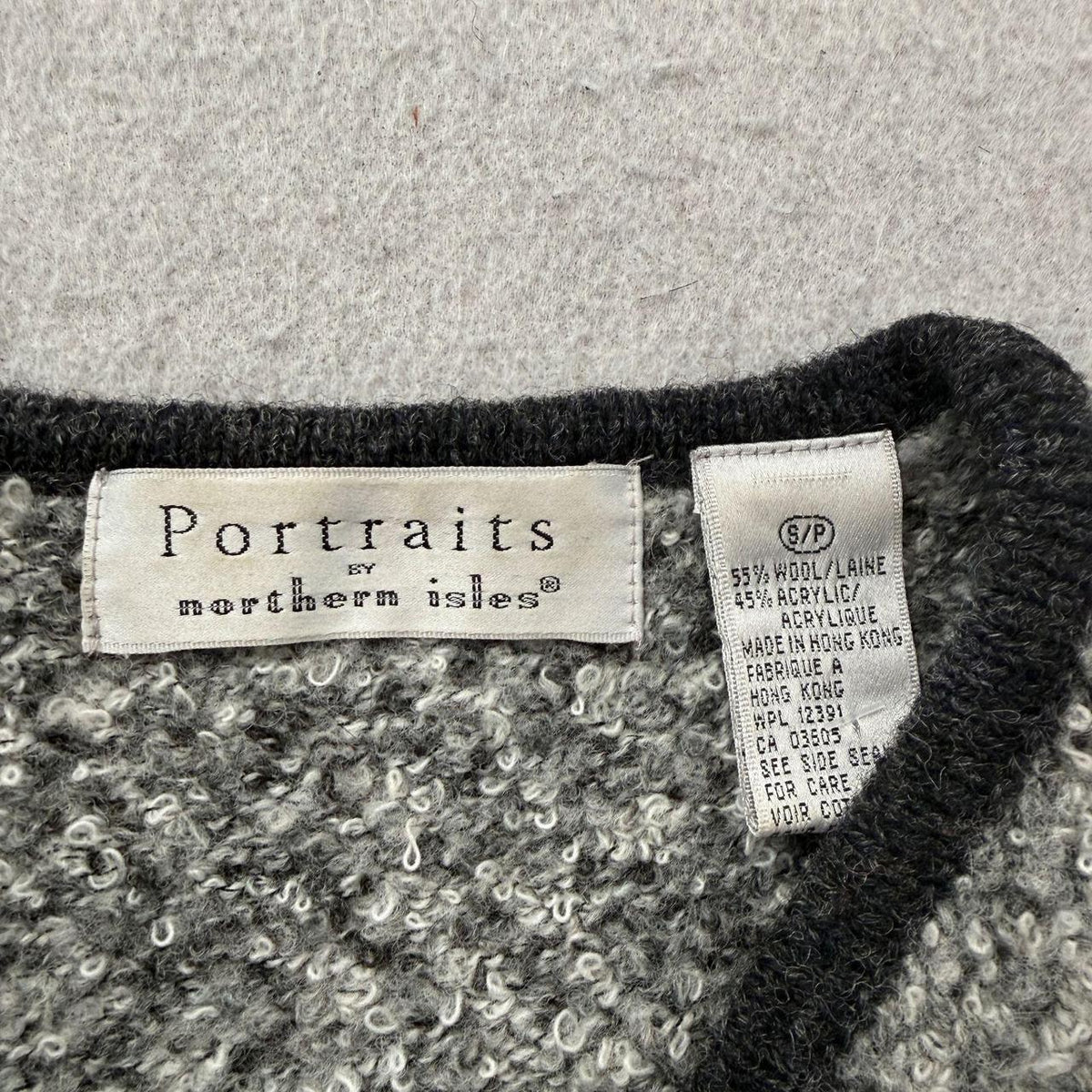 Vintage 90s Women's Grey Wool Blend Knit Vest