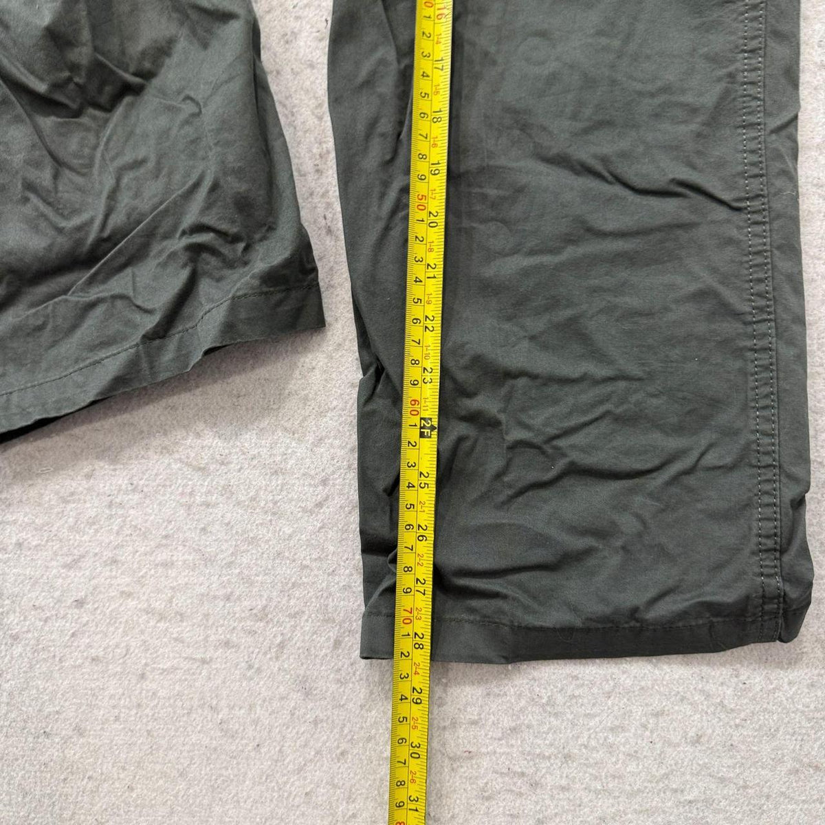 Vintage Y2K 2000's Olive Green Baggy Cargo Pants