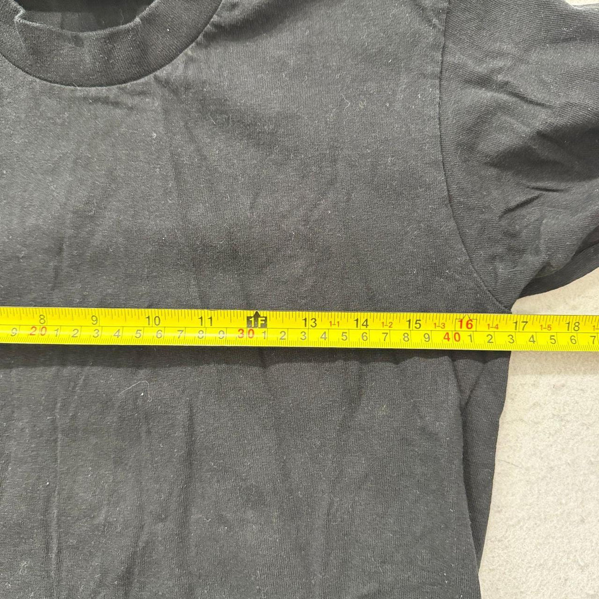 Vintage Y2K 2000's Pro Club Black Boxy Blank Heavyweight Long-Sleeve Tee