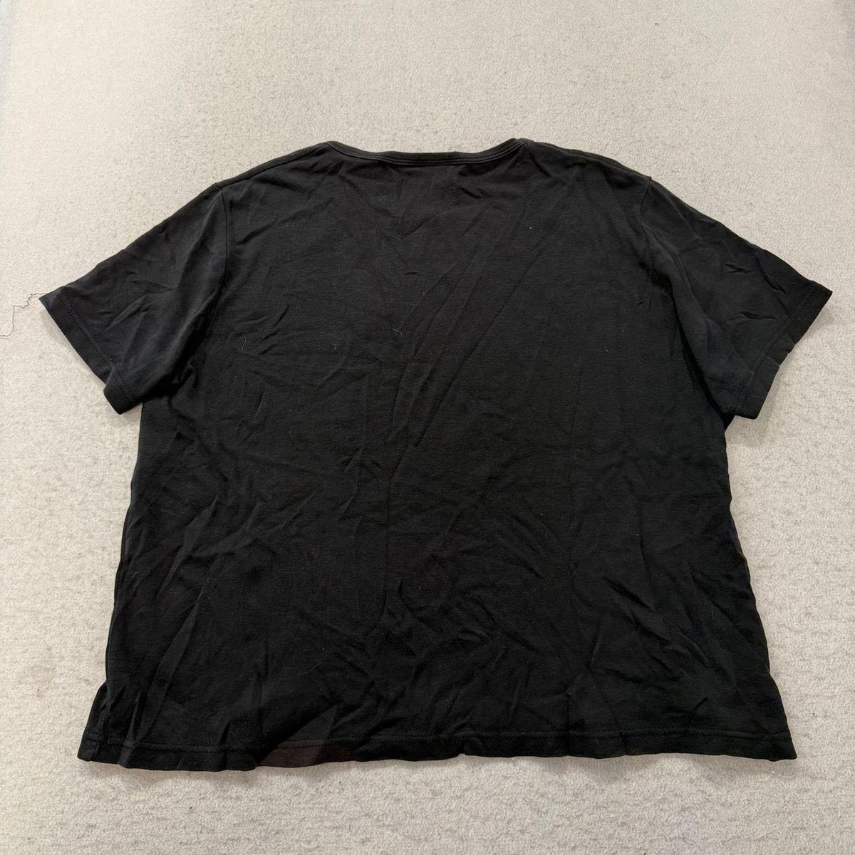 Vintage Y2K 2000's Women's Aces Design Black Graphic Floral Beaded Tee
