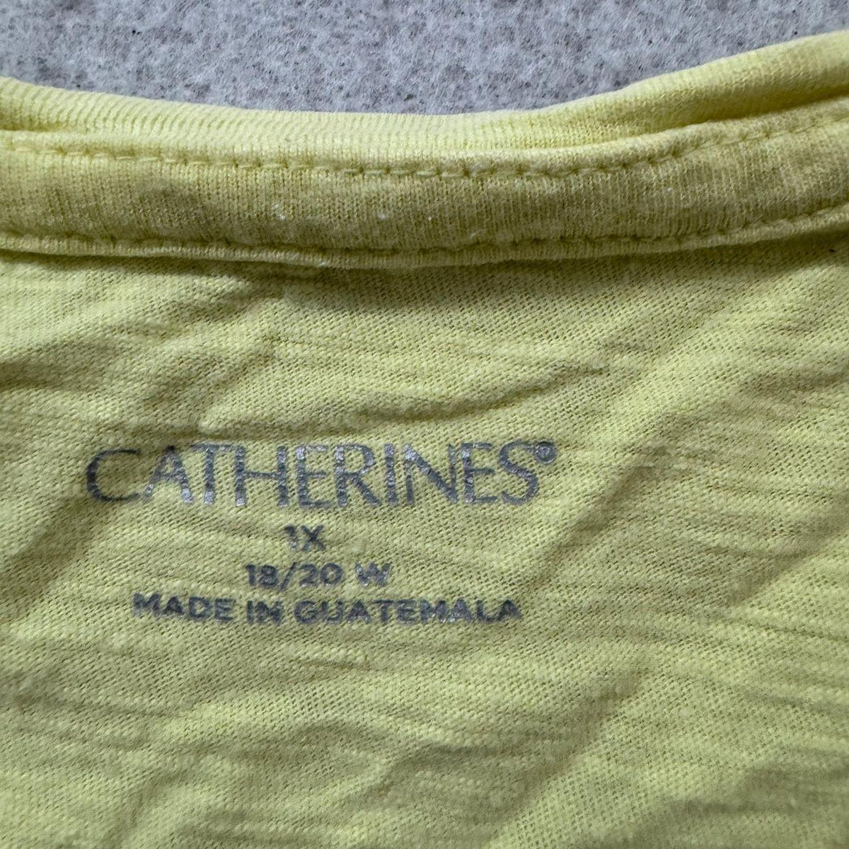 Vintage Y2K 2000's Catherines Pale Yellow Faded Graphic Tee