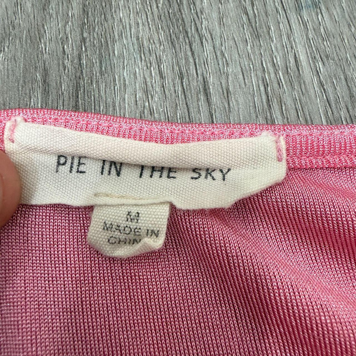 Vintage Y2K 2000's Women's Pie in the Sky Hot Pink Boxy Crop Top