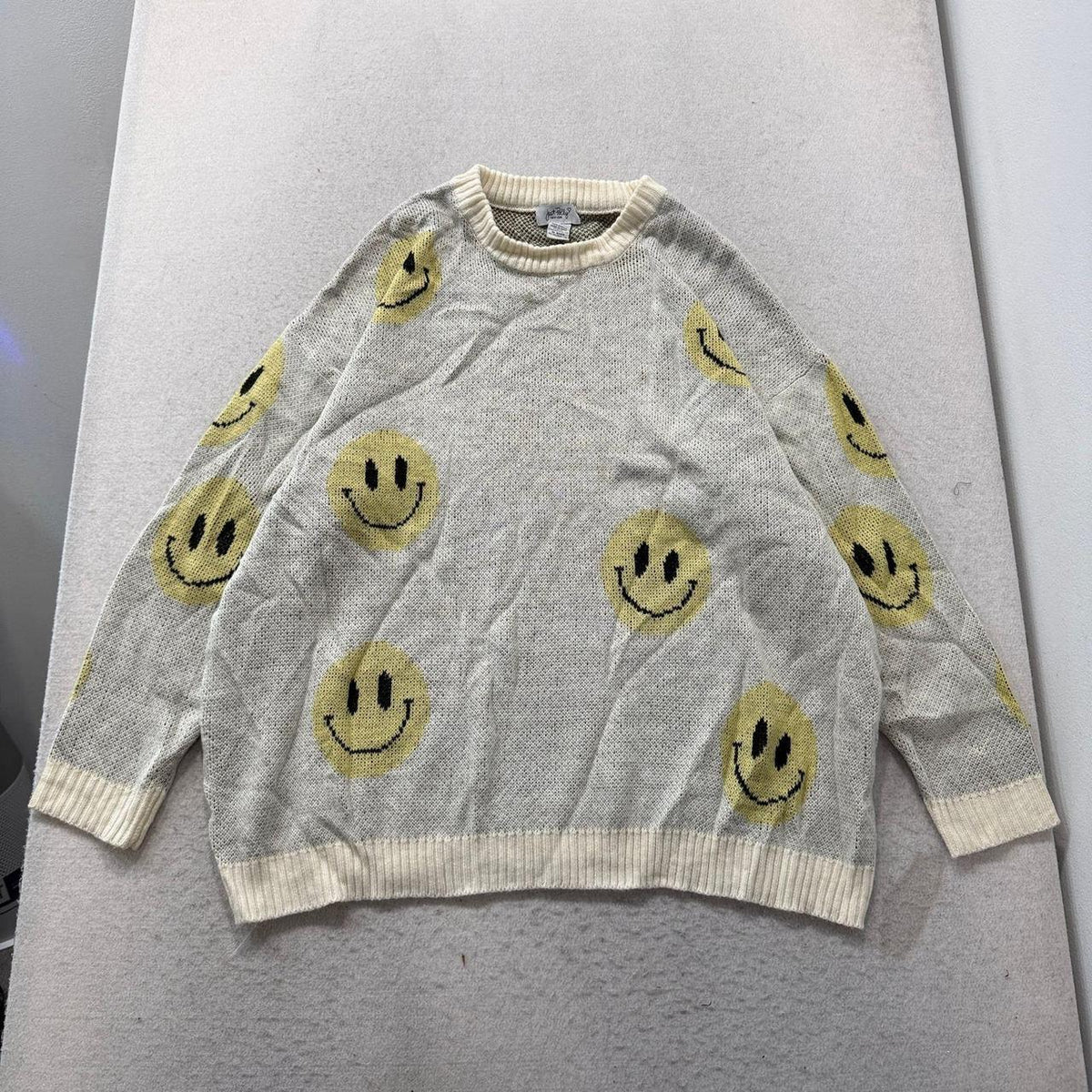 Vintage Y2K 2000's Just Polly Cream Oversized Graphic Smiley Sweater