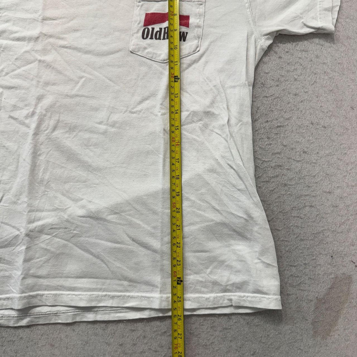 Vintage Y2K 2000's Comfort Colors Cream Boxy Graphic Pocket Tee