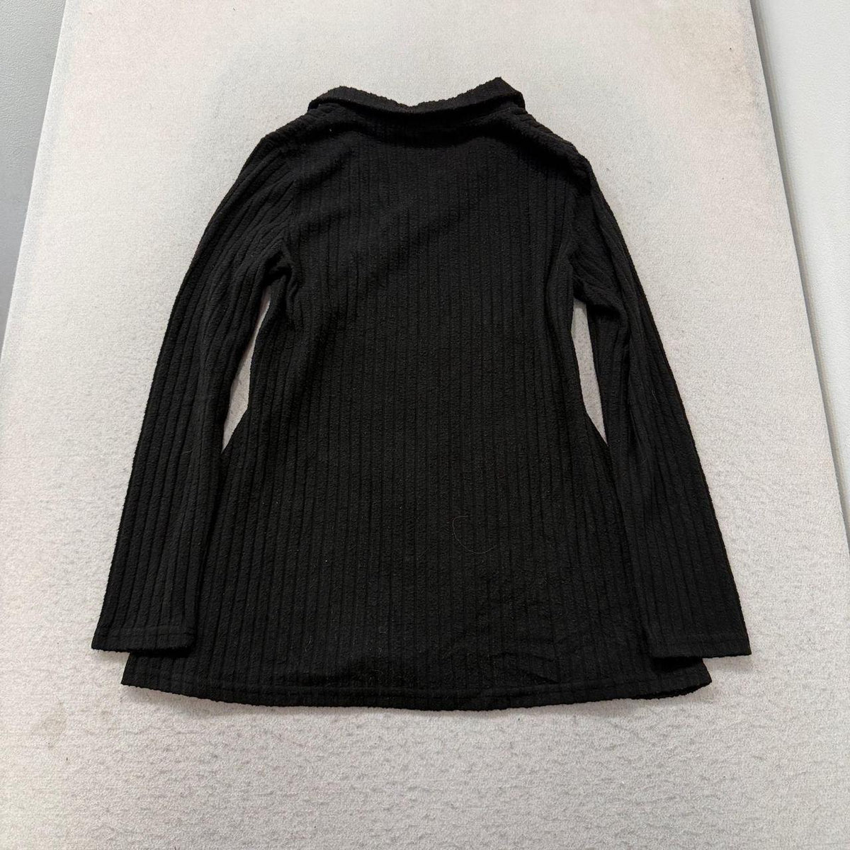Vintage Y2K 2000's Women's Black Ribbed Collared Long Sleeve Top