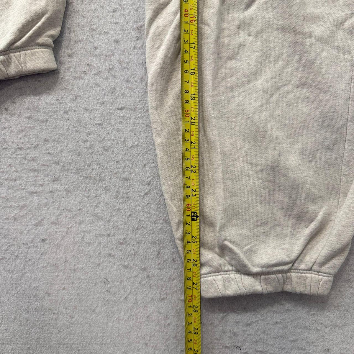 Vintage Y2K 2000's Nike Cream Baggy Cargo Pants