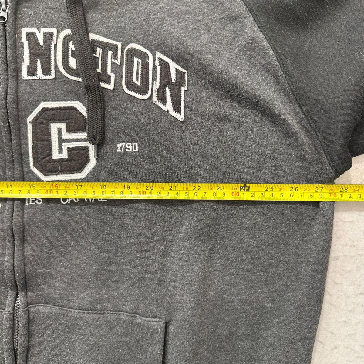 Vintage Y2K 2000's Oversized Graphic Zip Up Charcoal Hoodie