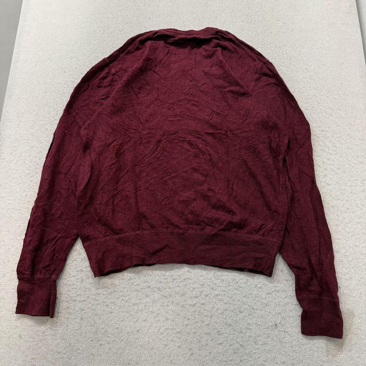 Vintage Y2K 2000's Women's American Eagle Burgundy Boxy V-Neck Sweater