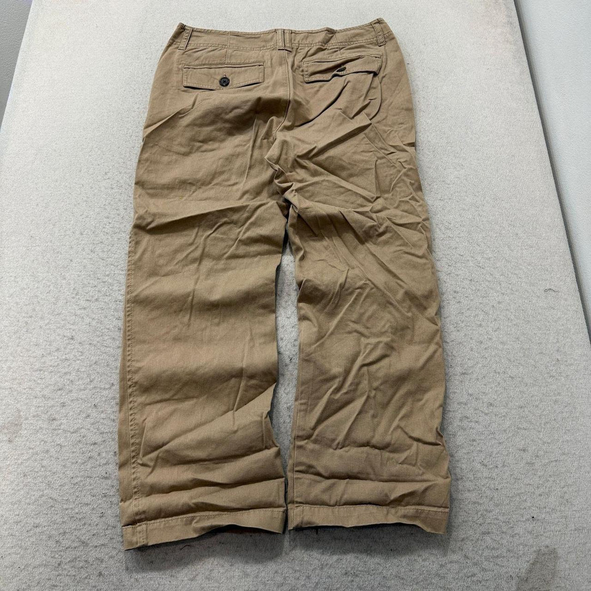 Vintage Y2K 2000's Women's GH Bass Khaki Tan Cargo Pants