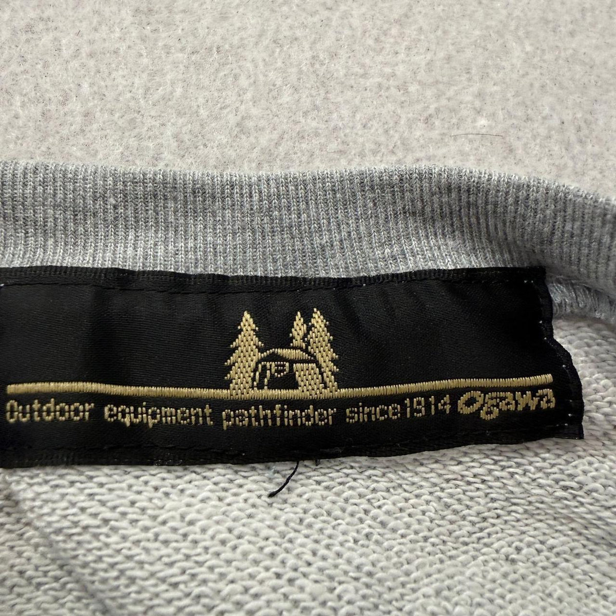 Vintage Y2K 2000's Ogawa Grey Graphic Crewneck Sweatshirt