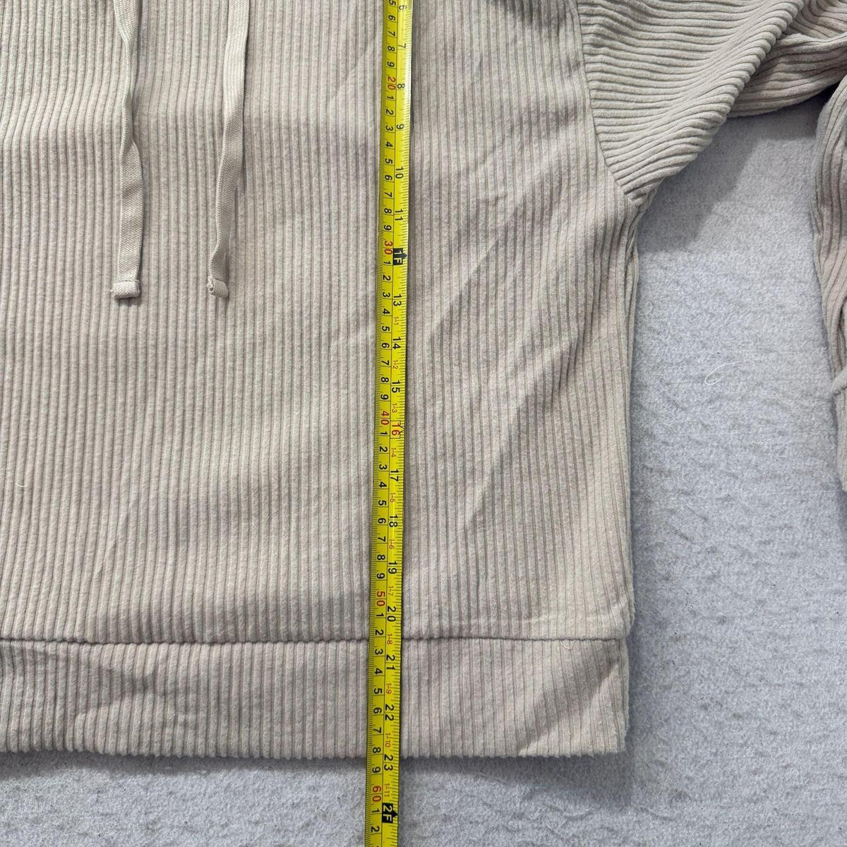 Vintage Y2K 2000's Women's Cream Oversized Ribbed Pullover Hoodie