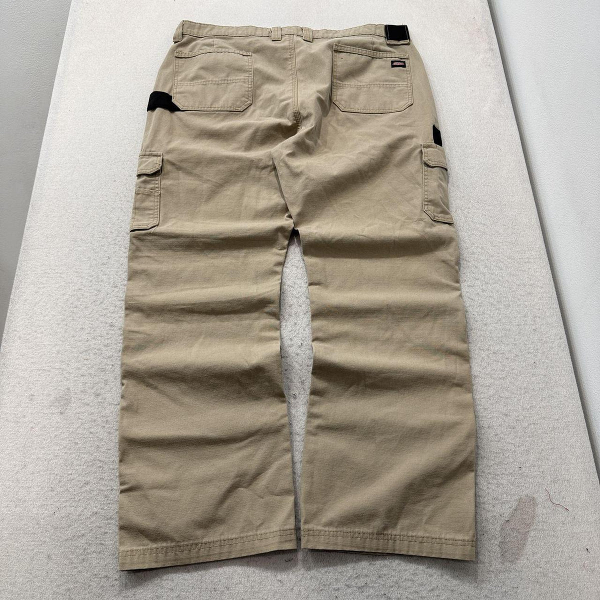 Vintage Y2K 2000's Dickies Khaki Baggy Cargo Pants