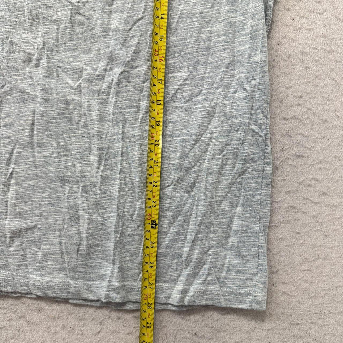Vintage Y2K 2000's Vince Grey Boxy Blank Crew Neck Tee