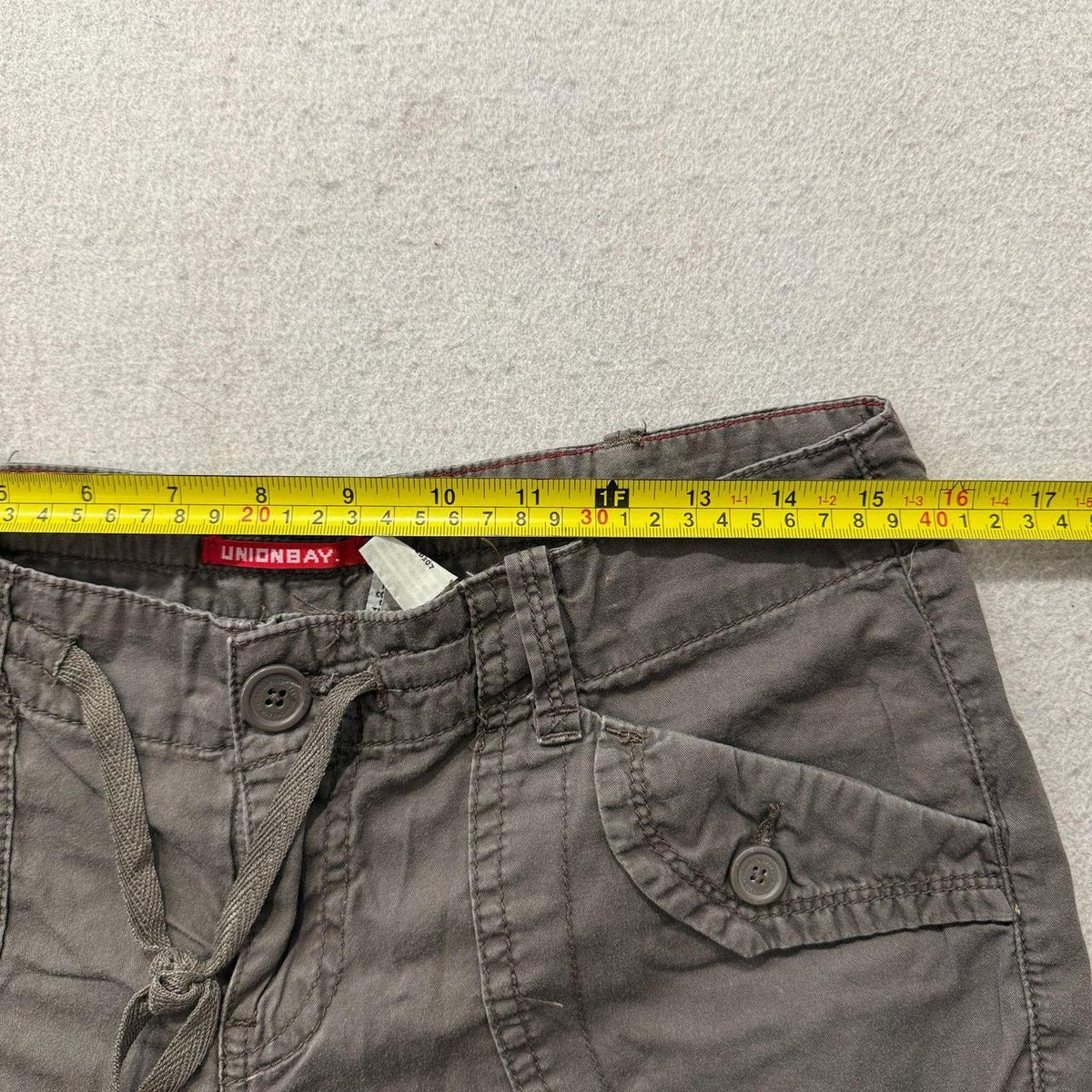 Vintage Y2K 2000's Unionbay Grey Baggy Faded Cargo Shorts