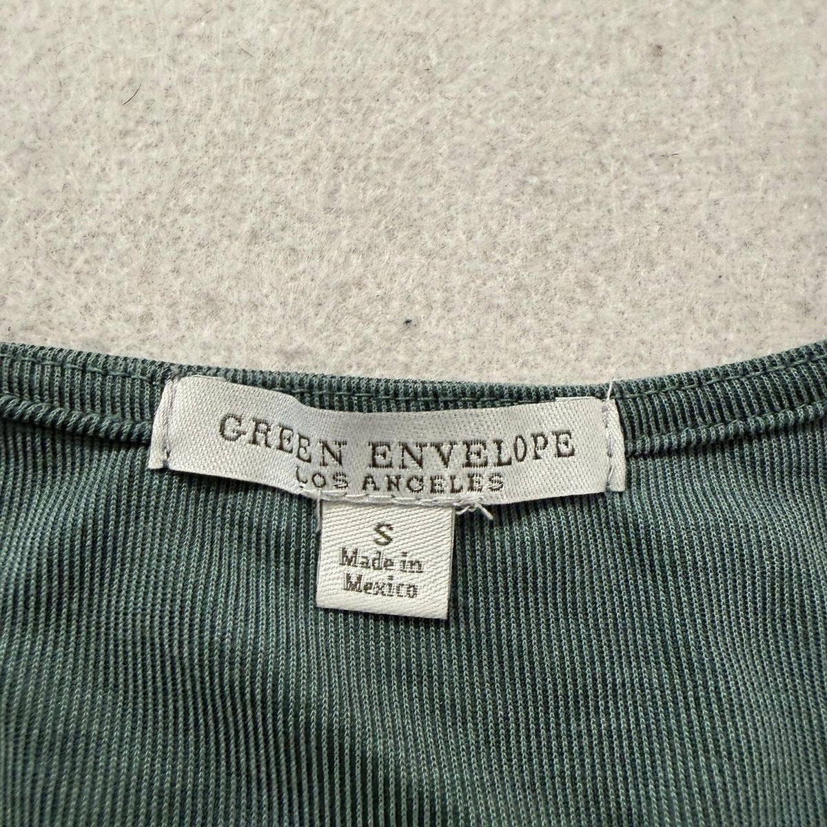 Vintage Y2K 2000's Women's Green Envelope Sage Green Boxy Blank Sleeveless Tee