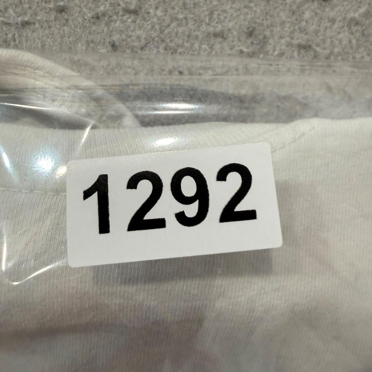 Vintage Y2K 2000's Comfort Colors Cream Boxy Graphic Pocket Tee