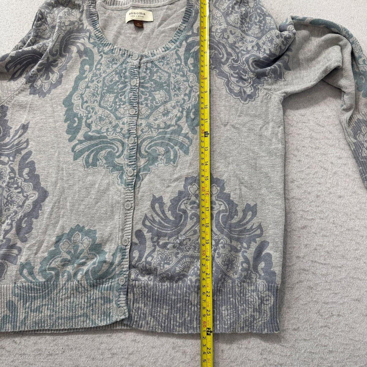 Vintage Y2K 2000's Women's Sonoma Grey Boxy Damask Floral Cardigan