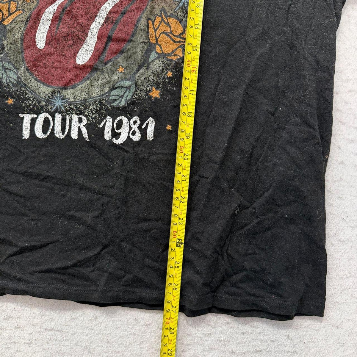 Vintage Y2K 2000's Rolling Stones Black Distressed Oversized Graphic Tee
