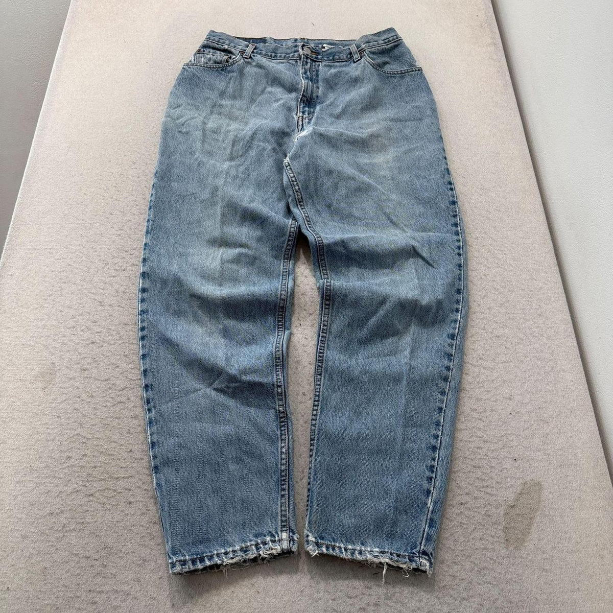 Vintage 90s Levi's 550 Faded Relaxed Jeans