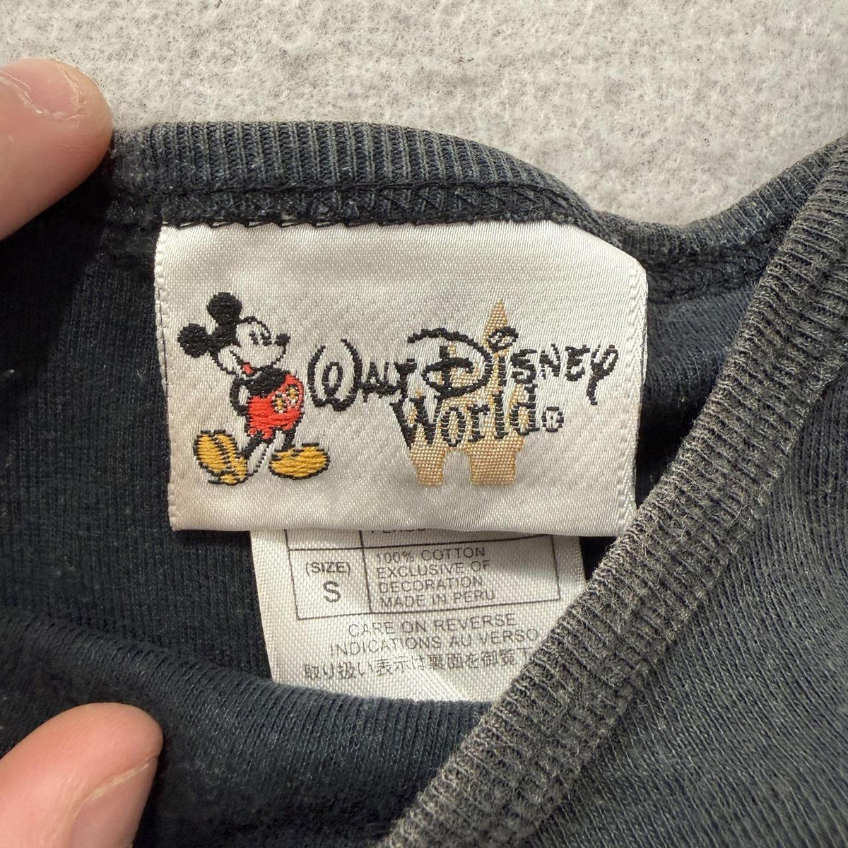Vintage Y2K 2000's Walt Disney World Faded Graphic Tank Top