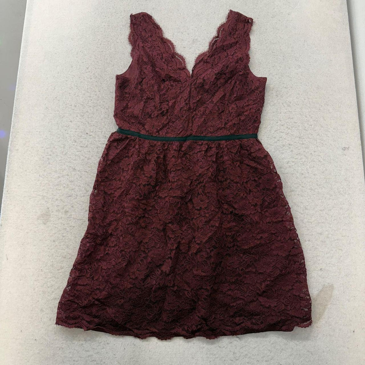 Vintage Y2K 2000's Women's Loft Burgundy Lace Dress