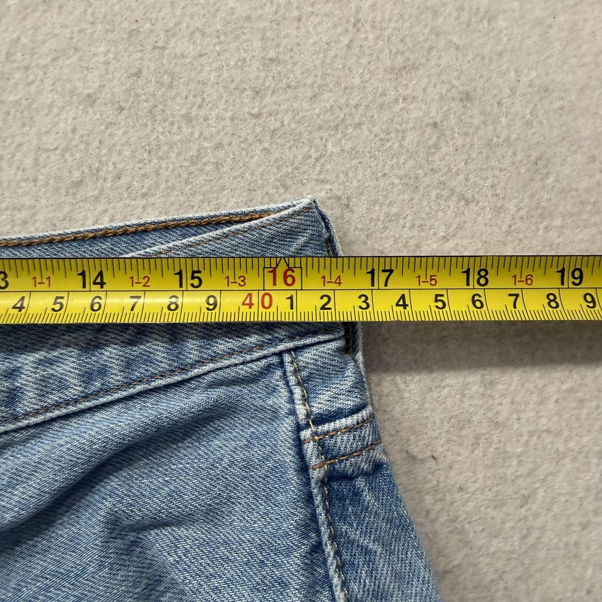 Vintage Y2K 2000's Levi's Faded Distressed Baggy Denim Shorts
