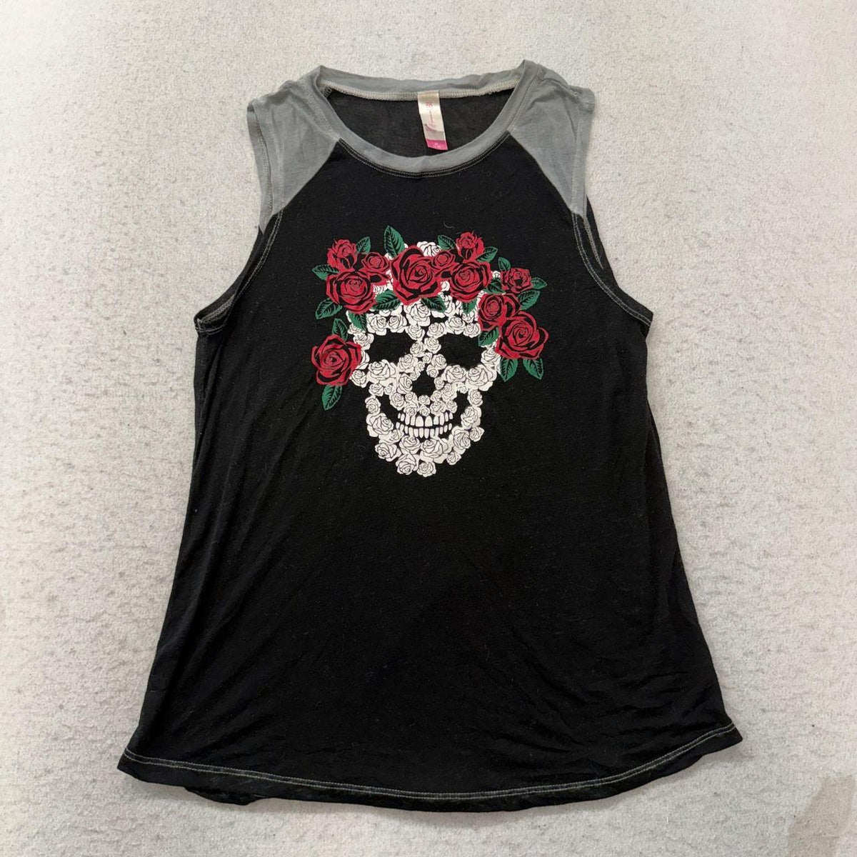 Vintage Y2K 2000's Black Grunge Skull Graphic Sleeveless Raglan Tee
