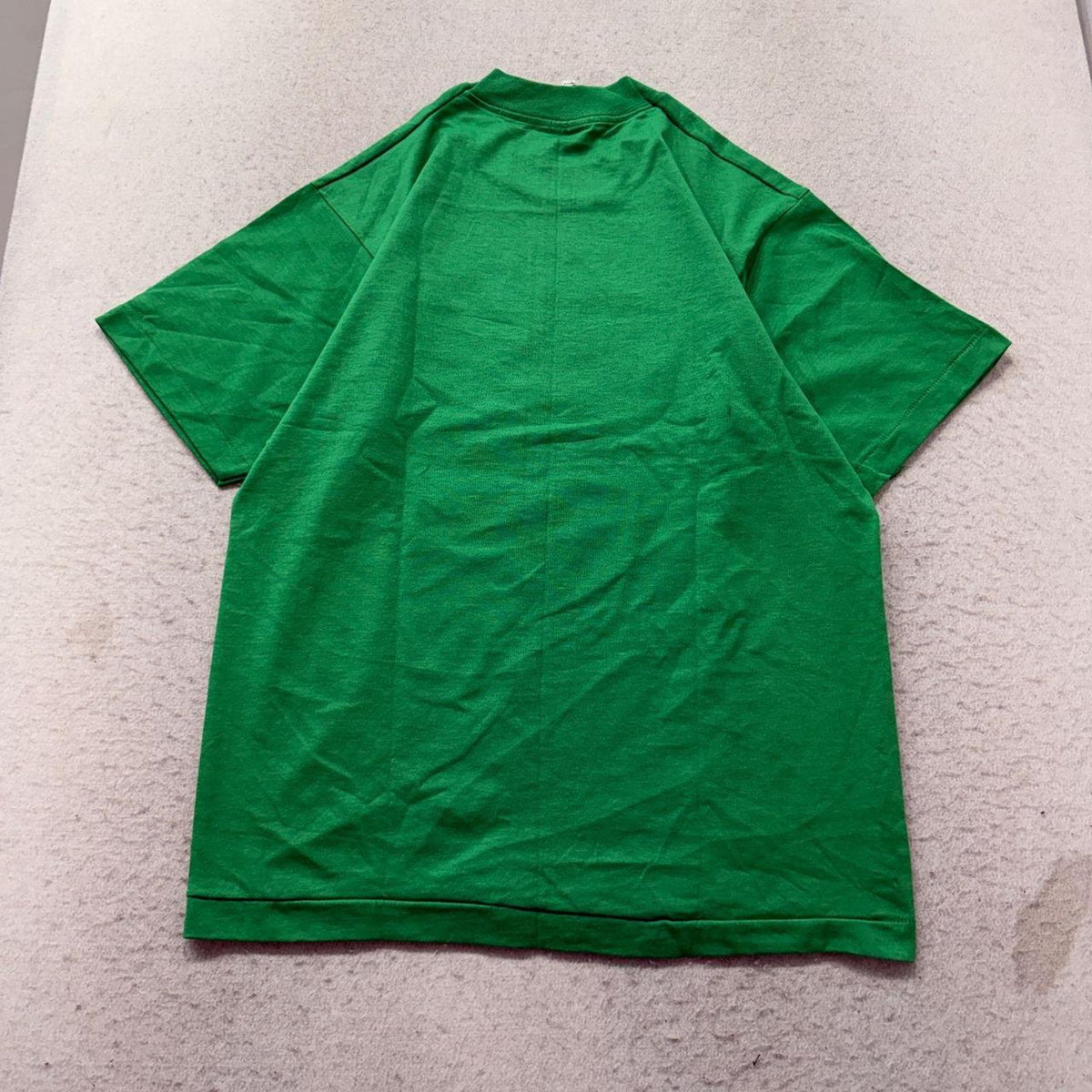 Vintage Y2K 2000's Fruit of the Loom Kelly Green Boxy Graphic Tee