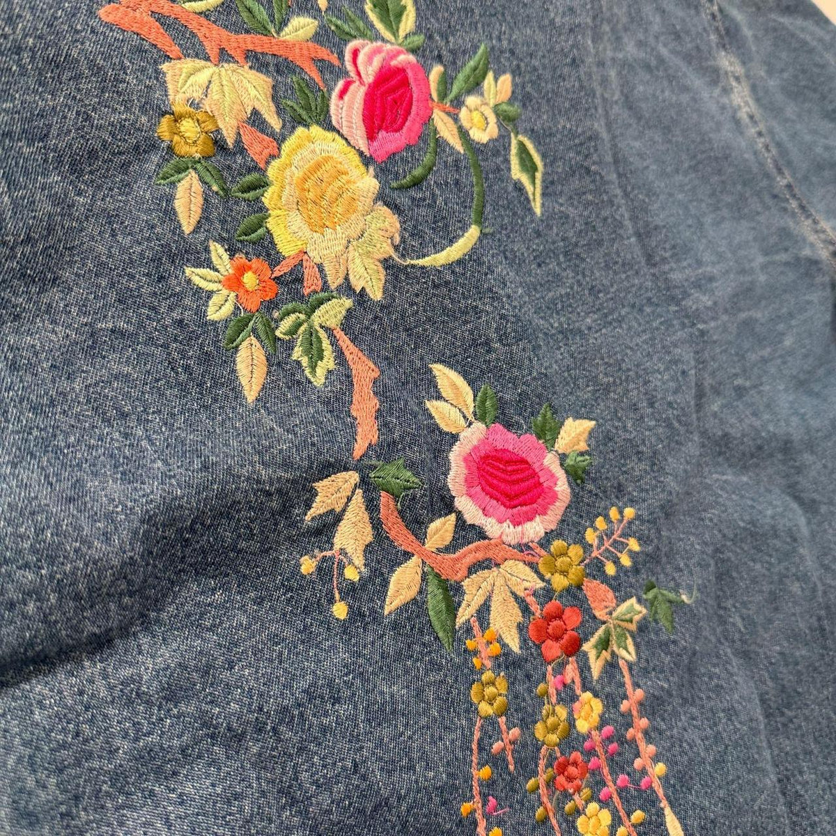 Vintage Y2K 2000's Women's Boxy Faded Floral Embroidery Denim Shirt