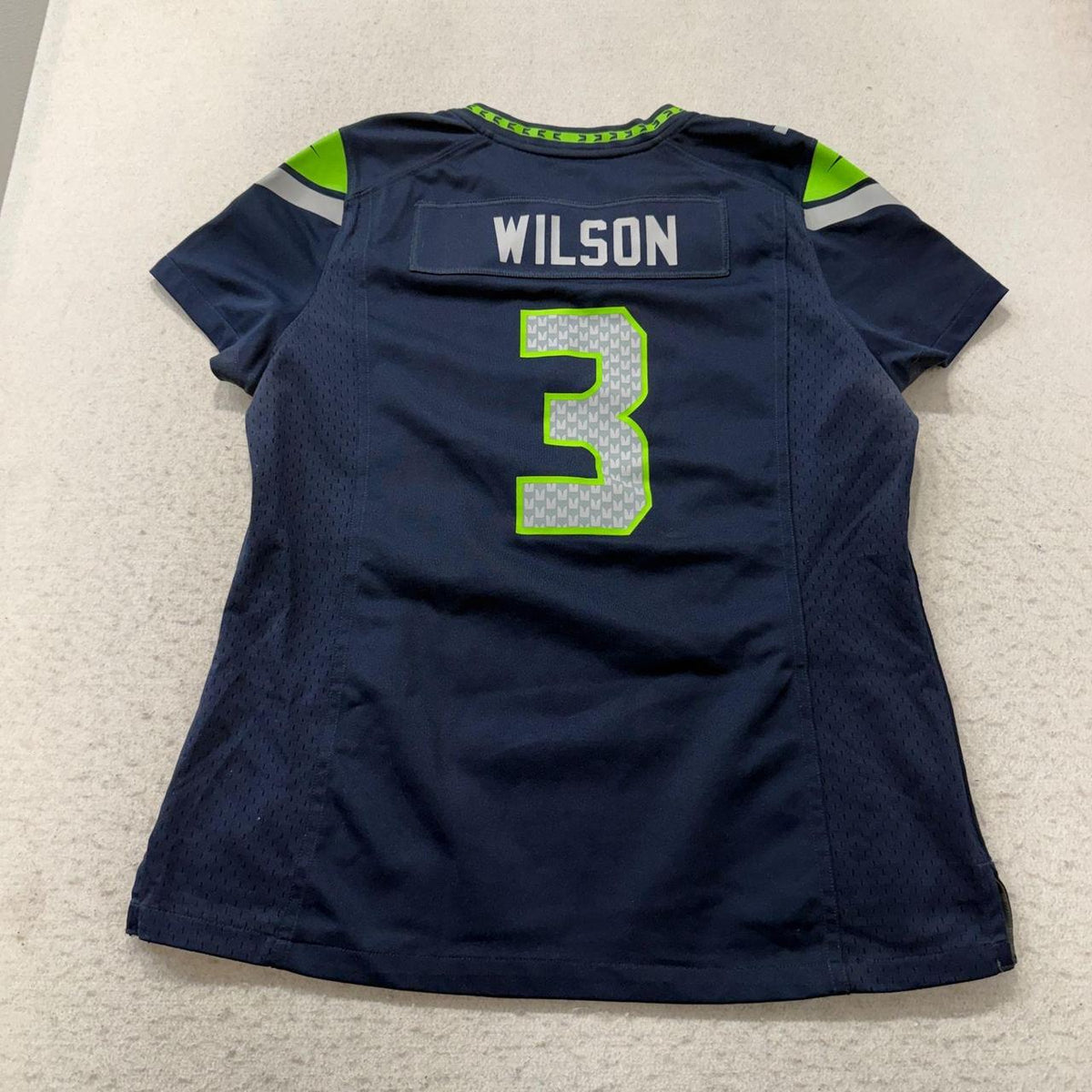 Vintage Y2K 2000's Women's Nike Navy Seahawks Graphic Spellout Football Jersey