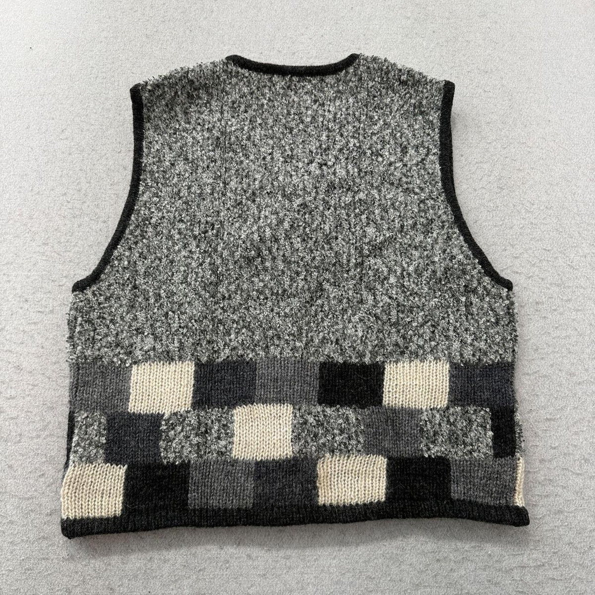 Vintage 90s Women's Grey Wool Blend Knit Vest