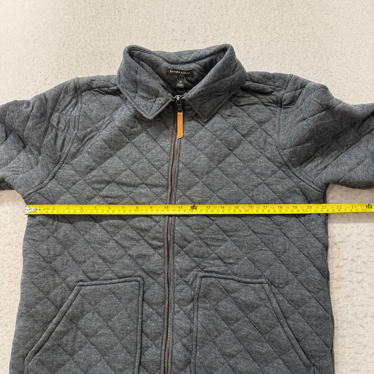 Vintage Y2K 2000's Banana Republic Charcoal Boxy Quilted Jacket