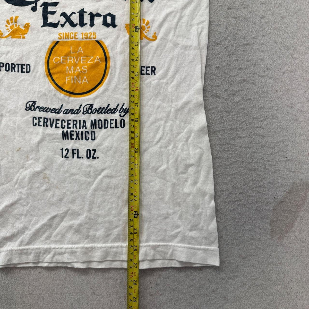 Vintage Y2K 2000's Corona Cream Graphic Beer Tee