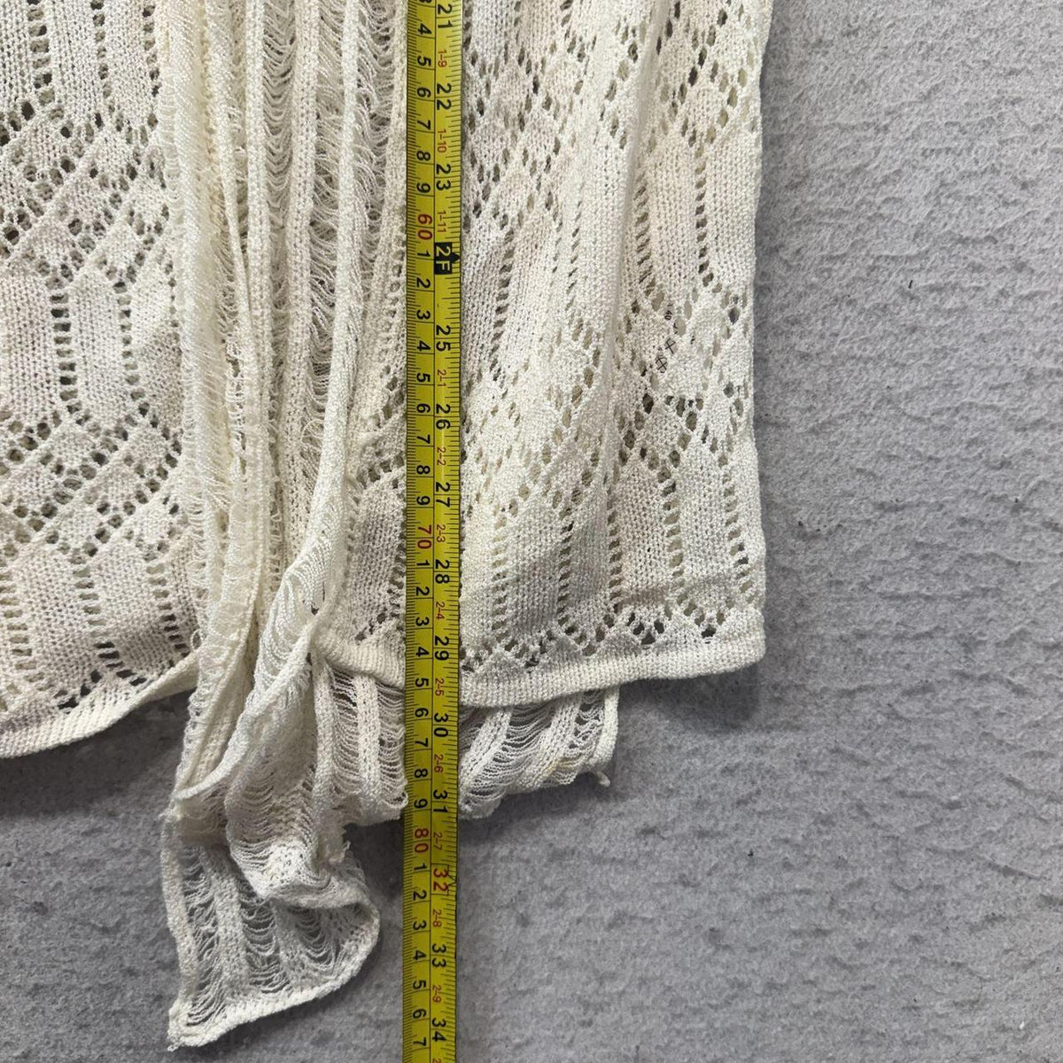 Vintage Y2K 2000's Women's Oversized Cream Lace Cardigan