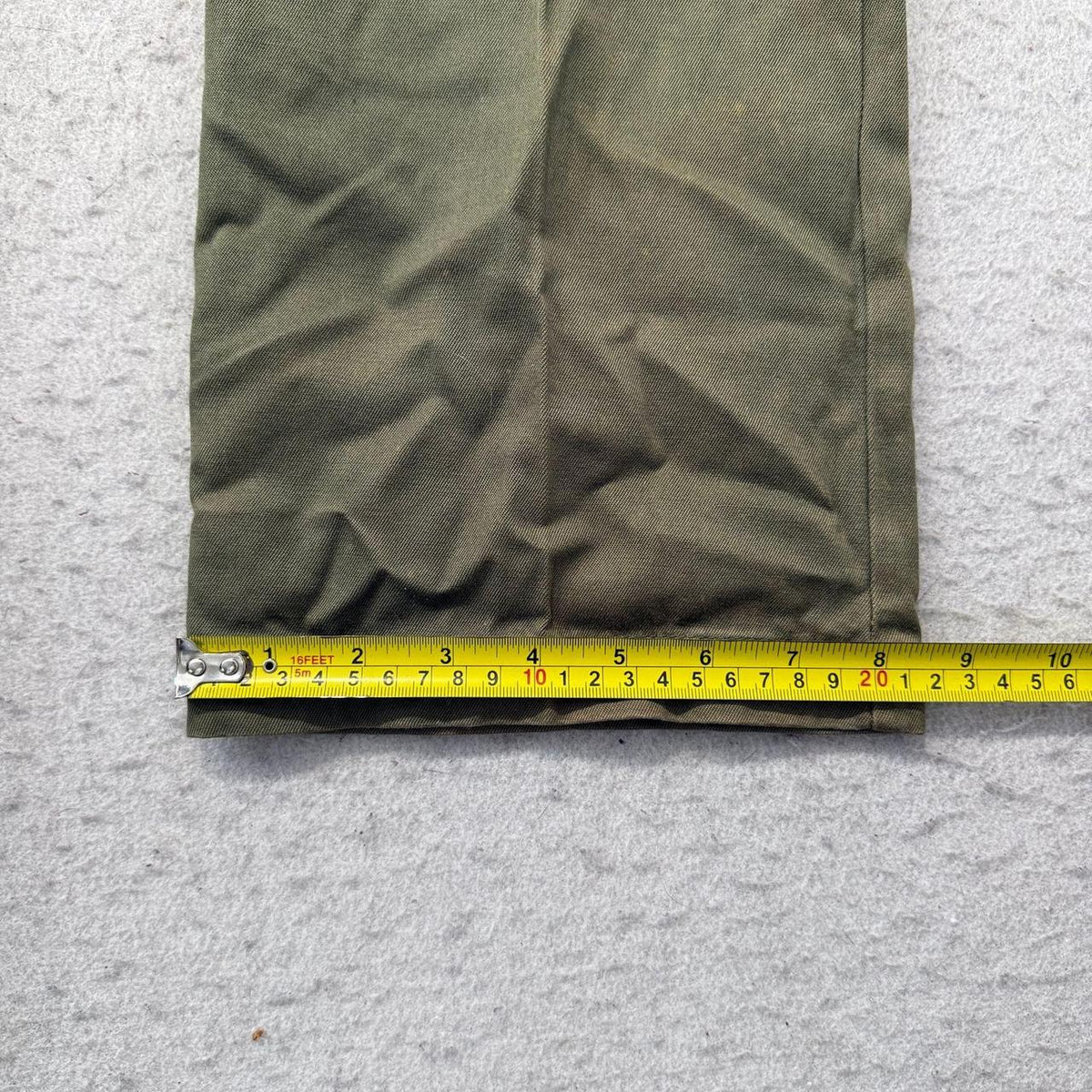 Vintage Y2K 2000's Women's O'Neill Olive Green Baggy Cargo Pants